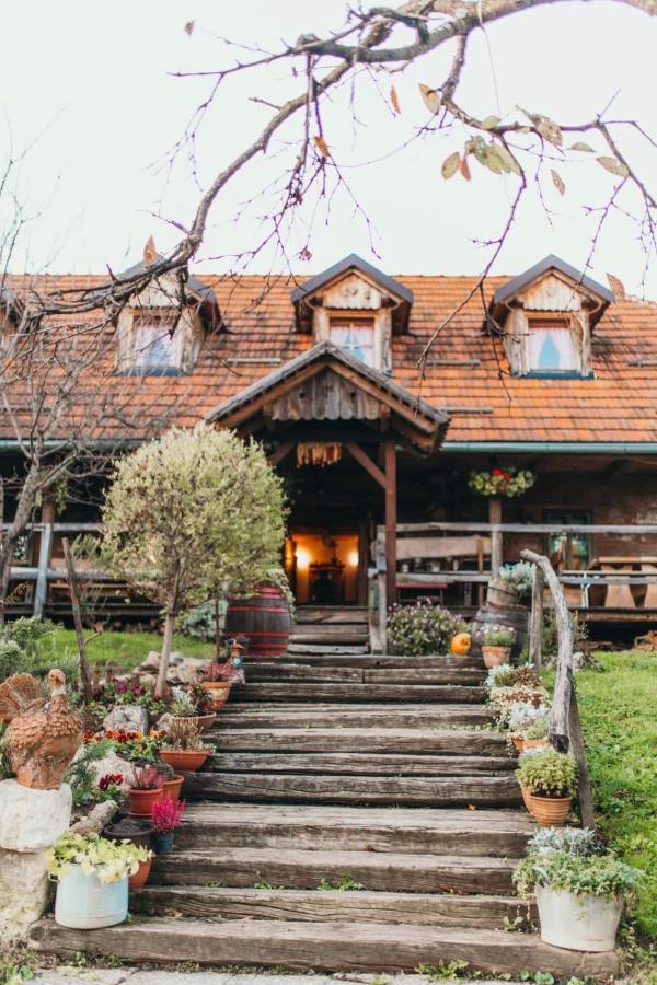 Gresna Pilnica Hotel Klenovnik Esterno foto